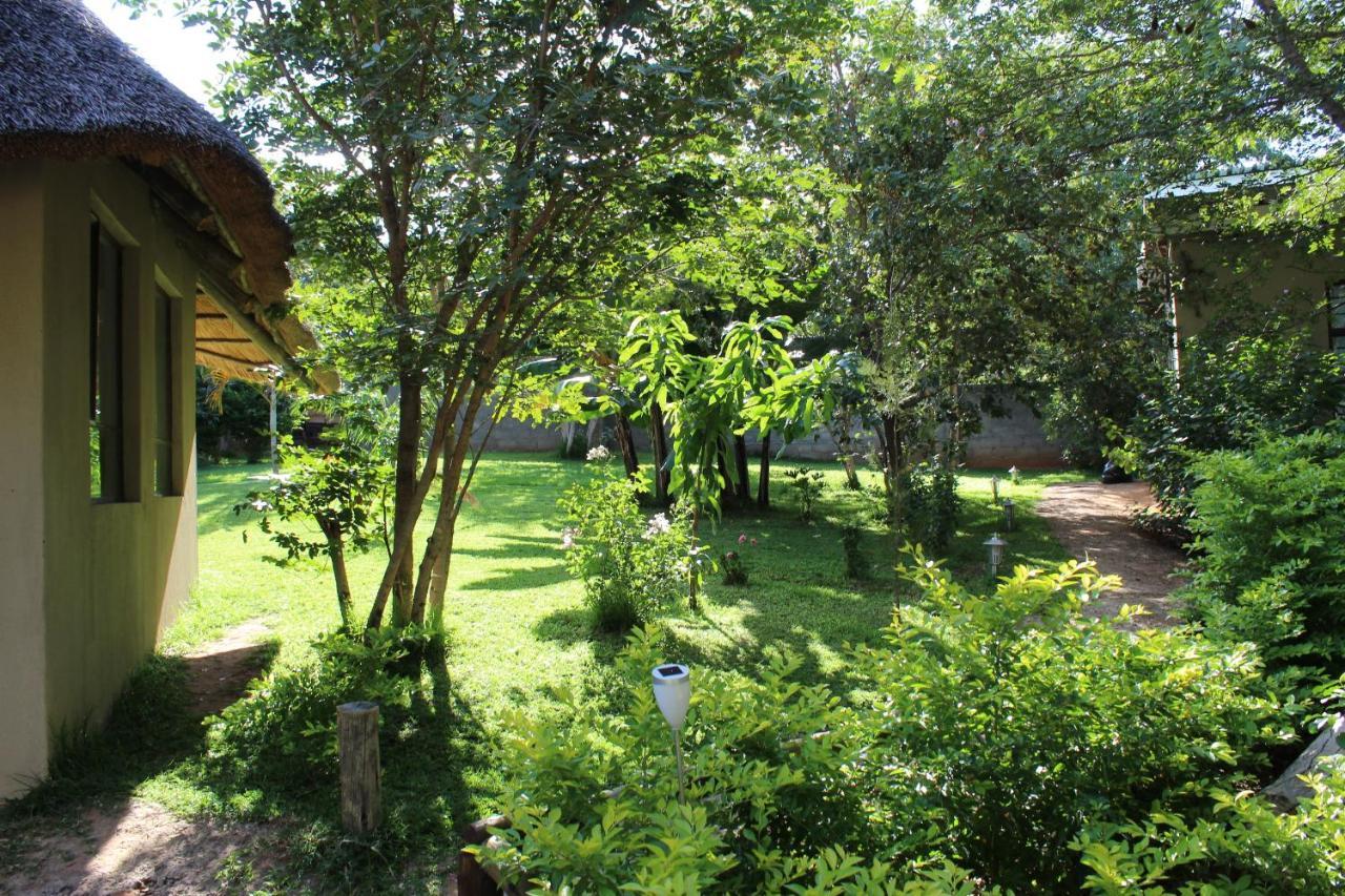 Chobe Sunset Chalets Lesoma Exterior photo