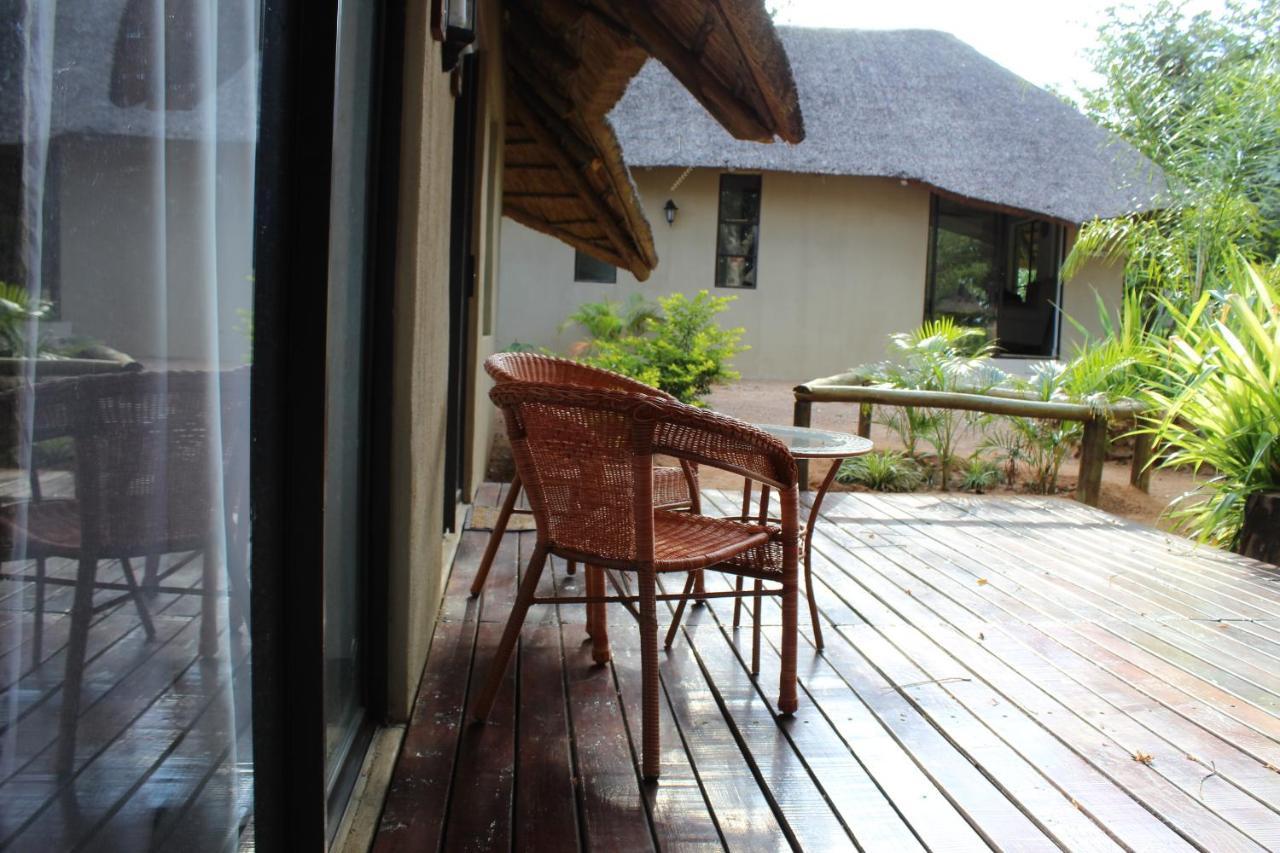 Chobe Sunset Chalets Lesoma Exterior photo