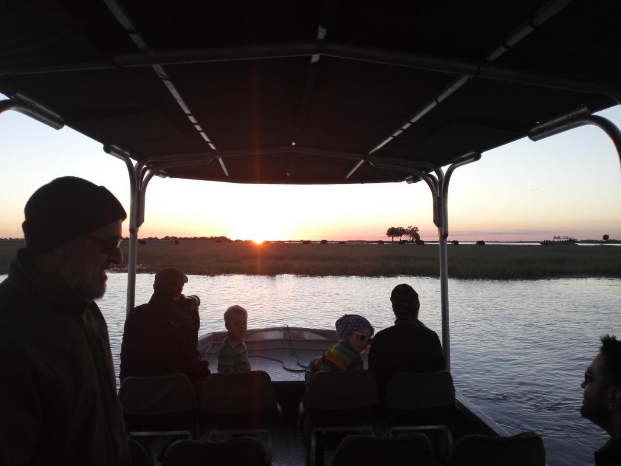 Chobe Sunset Chalets Lesoma Exterior photo