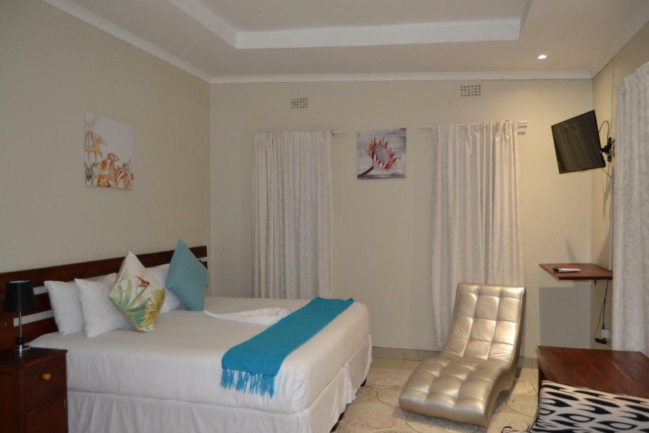 Chobe Sunset Chalets Lesoma Exterior photo